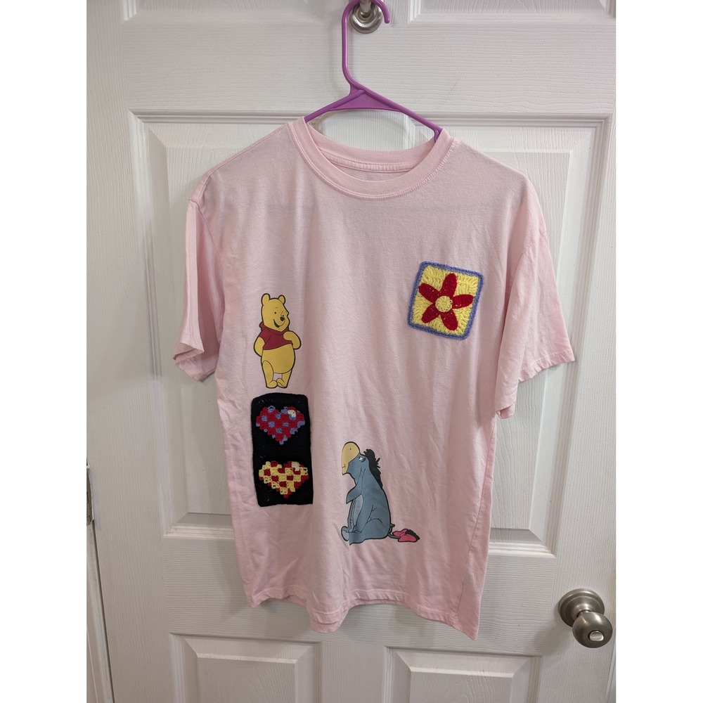 Disney Winnie the Pooh T-Shirt Women Pink Crochet Patch Graphic Tee - Size‎ XS